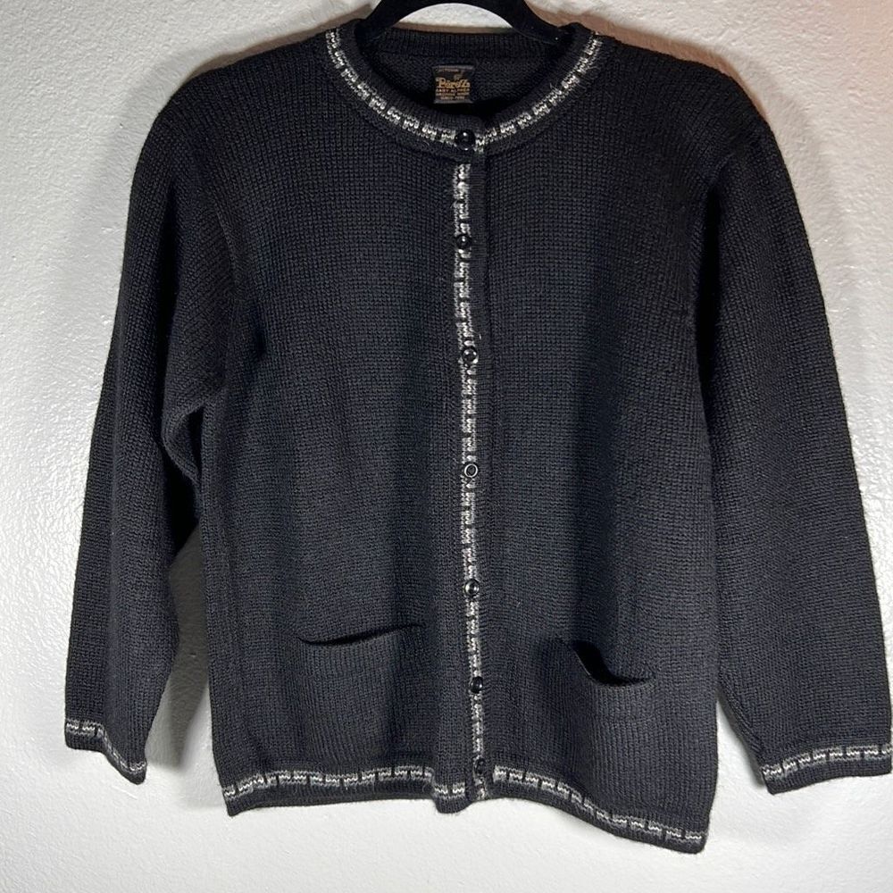 Perez Baby Alpaca Round Neck Sweater. Black. 
Size Small